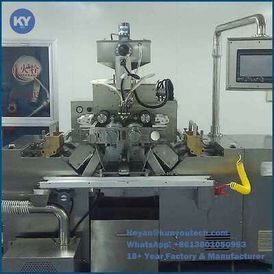 Ποιότητα  High Precision Paintball Encapsulation Machine With 8000 Pcs Paintballs Per Hour Εργοστάσιο