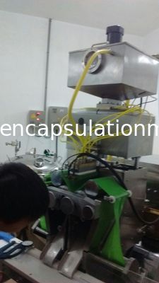 Κάψα Softgel που κατασκευάζει τη μηχανή με το υψηλό αποδοτικό encapsulatuion για το πετρέλαιο CBD