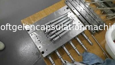 Ενθυλάκωση Softgel αντλιών δυτών εγχύσεων υλικού αφθονίας μερών γεμίζοντας μηχανών καψών SS