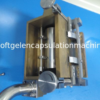 7 μηχανή ενθυλάκωσης Softgel ρόλων κύβων ίντσας για το πετρέλαιο Cbd εξουσιοδότηση 1 έτους