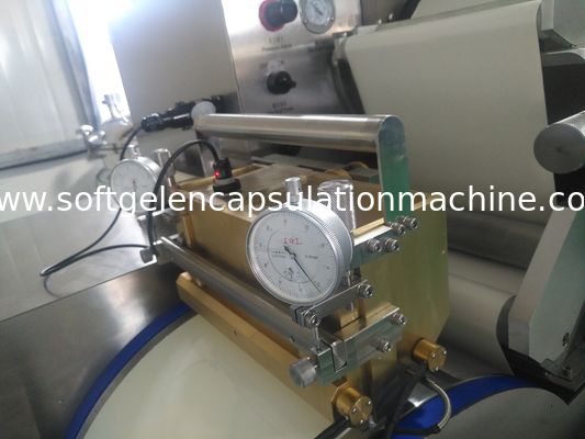 Μηχανή ενθυλάκωσης Softgel Capsuel πετρελαίου βιταμινών/εξοπλισμός κατασκευής Softgel