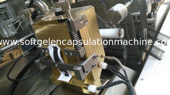 Ss316 μαλακή πλήρωση ελαίου ψαριών μηχανών καψών ζελατίνης/ελαίου βιταμινών